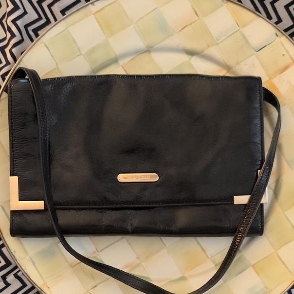 Elegant Michael Kors Black Patent Leather Clutch - Picture 1 of 5